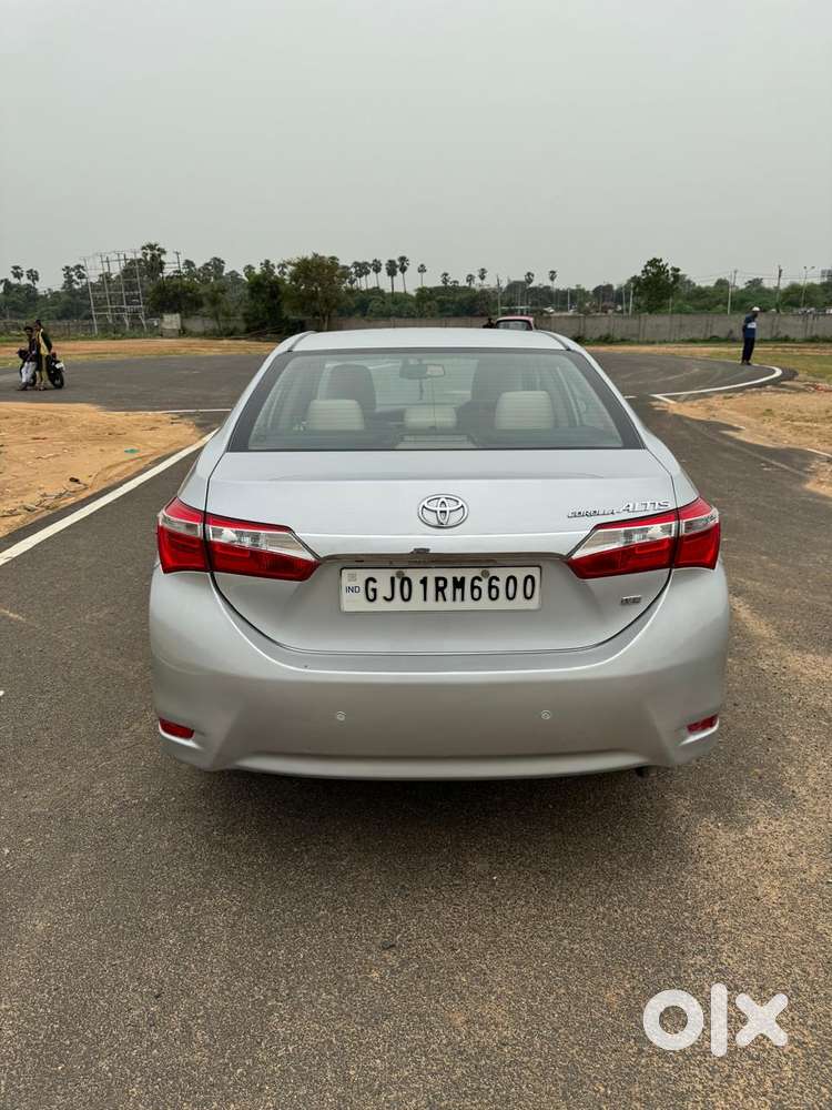 Toyota Corolla Altis, 2015