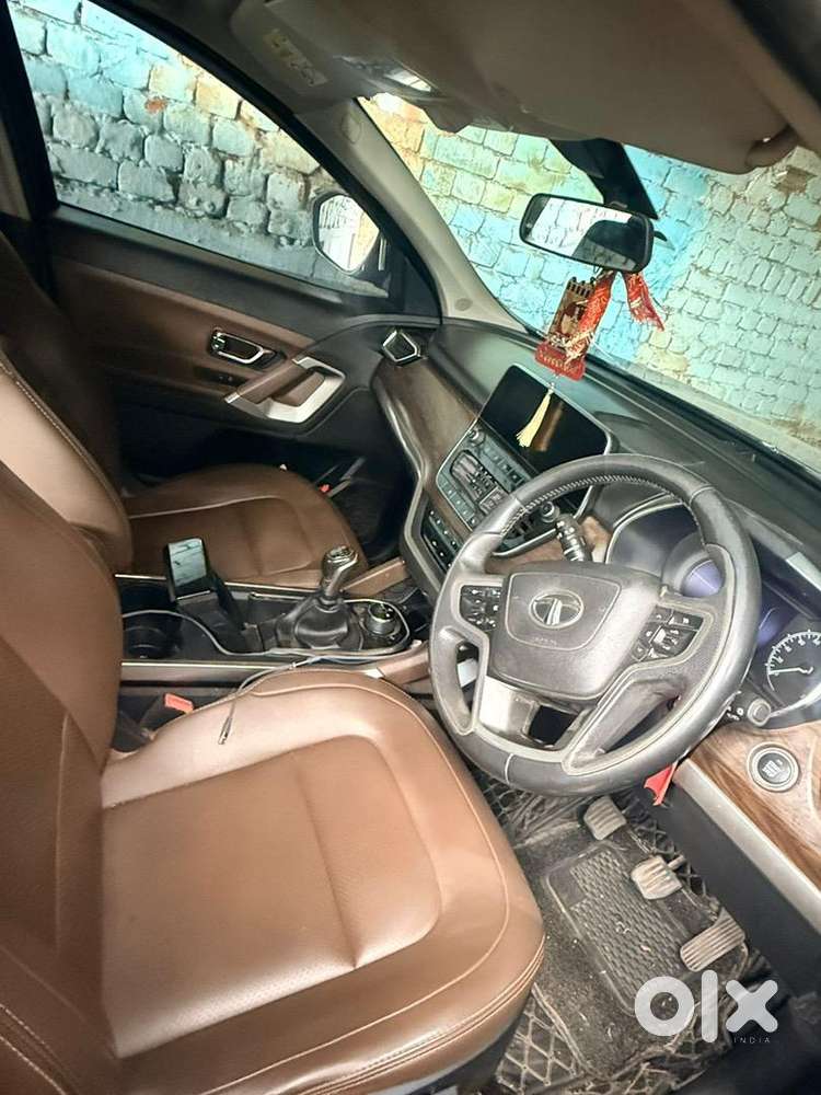 Gadi Puri Ok H Bus Front Glass Halka Crack H Baki Gadi Puri Ok H