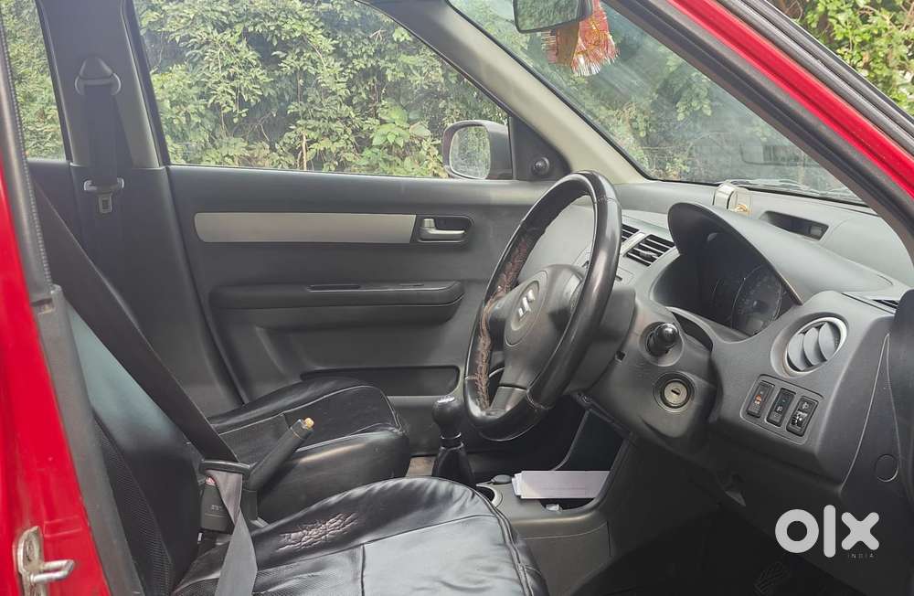 Maruti Suzuki Swift Vxi Bsiv, 2011, Petrol