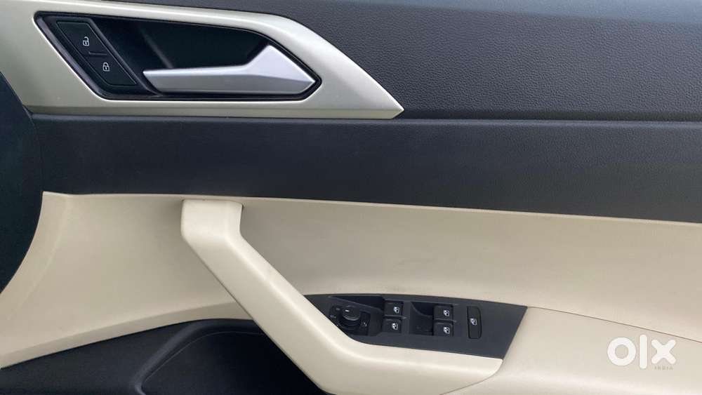 Volkswagen Virtus 1.0 Topline Tsi At, 2023, Petrol