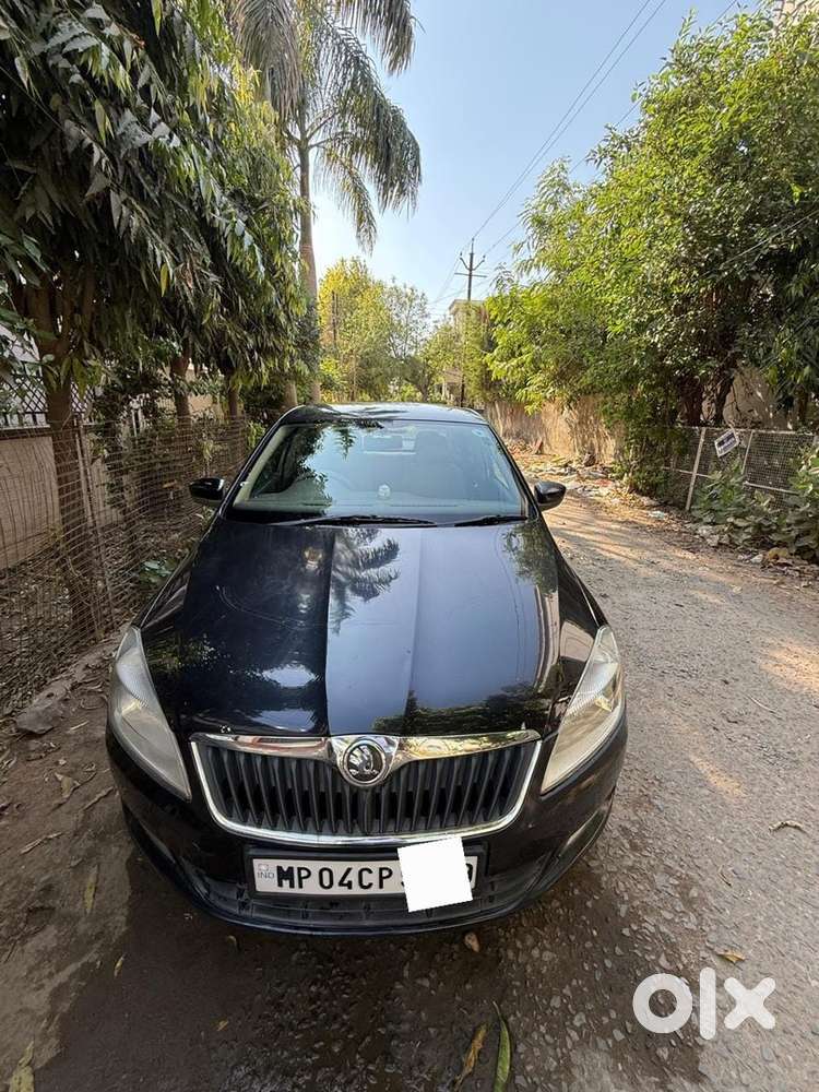 Skoda Rapid 2015 Diesel 105000 Km Driven