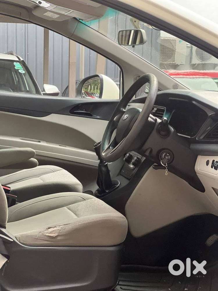 Mahindra Marazzo M2, 2021, Diesel