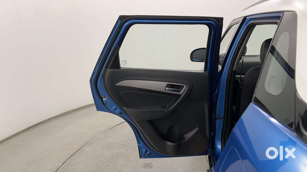 Maruti Suzuki Vitara Brezza Zdi+ Dual Tone Mt, 2017, Diesel