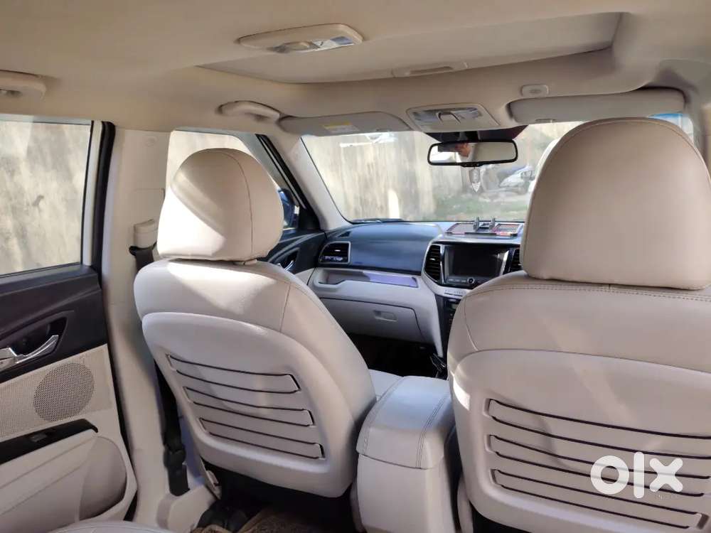 Mahindra Xuv300 2019 Diesel Well Maintained