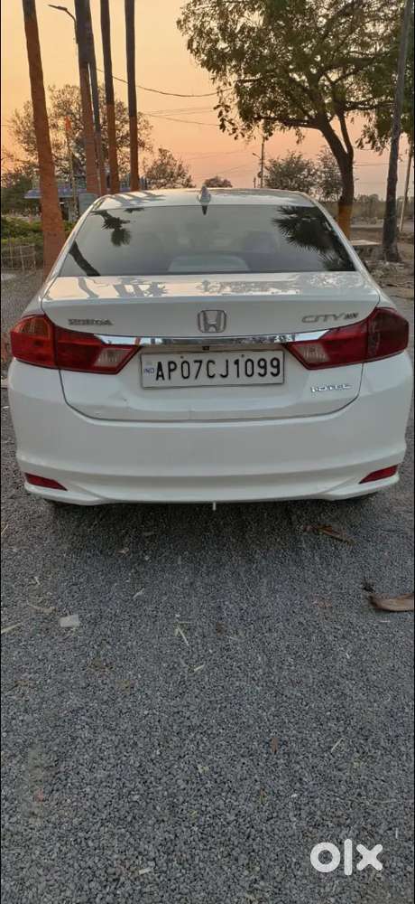 Honda City 2015 Diesel 120000 Km Driven
