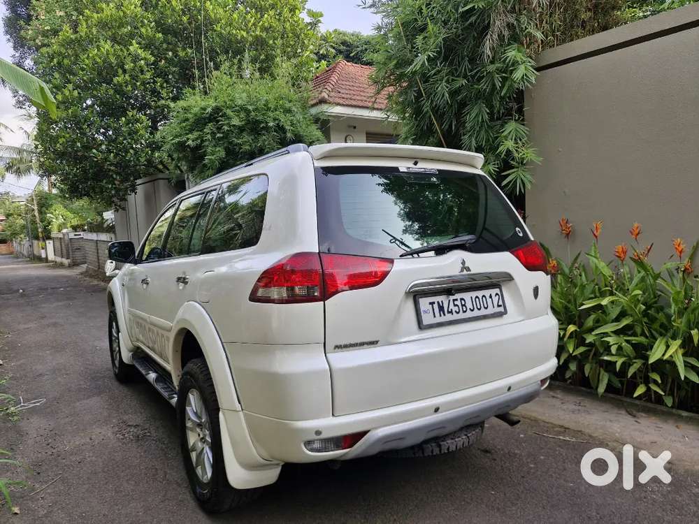 Mitsubishi Pajero Sport 2.5 2015