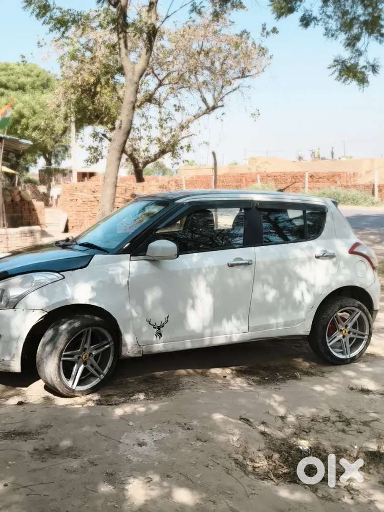 Maruti Suzuki Swift 2013 Petrol 105000 Km Driven Cng Lage Huye Ha Bhar