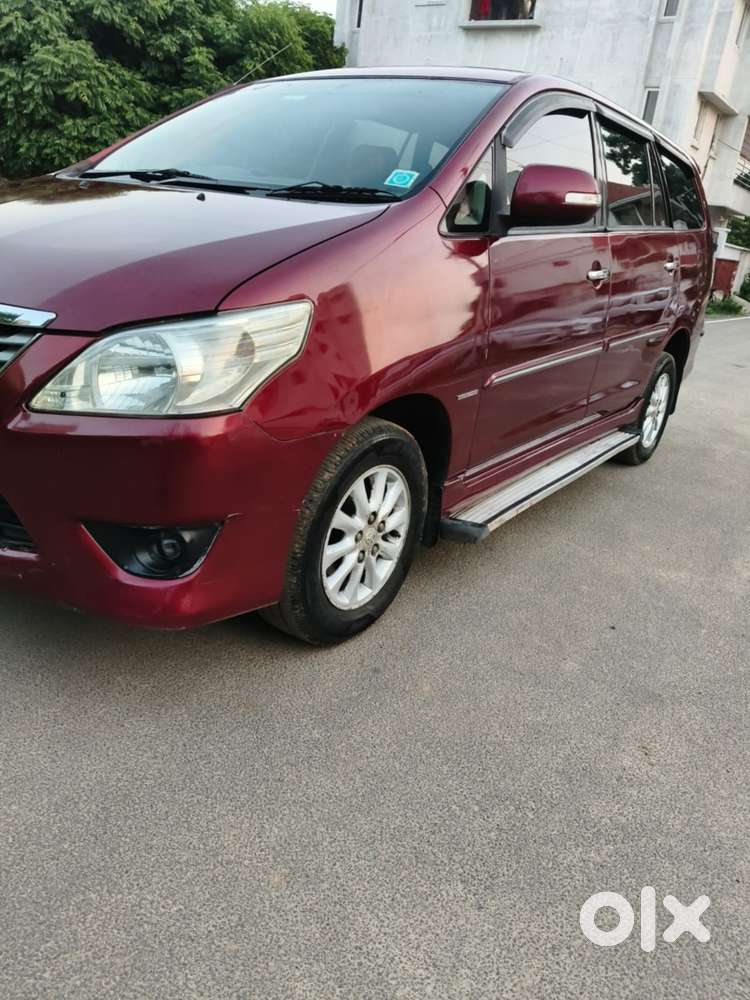 Toyota Innova 2.5 V 7 Str, 2012, Diesel