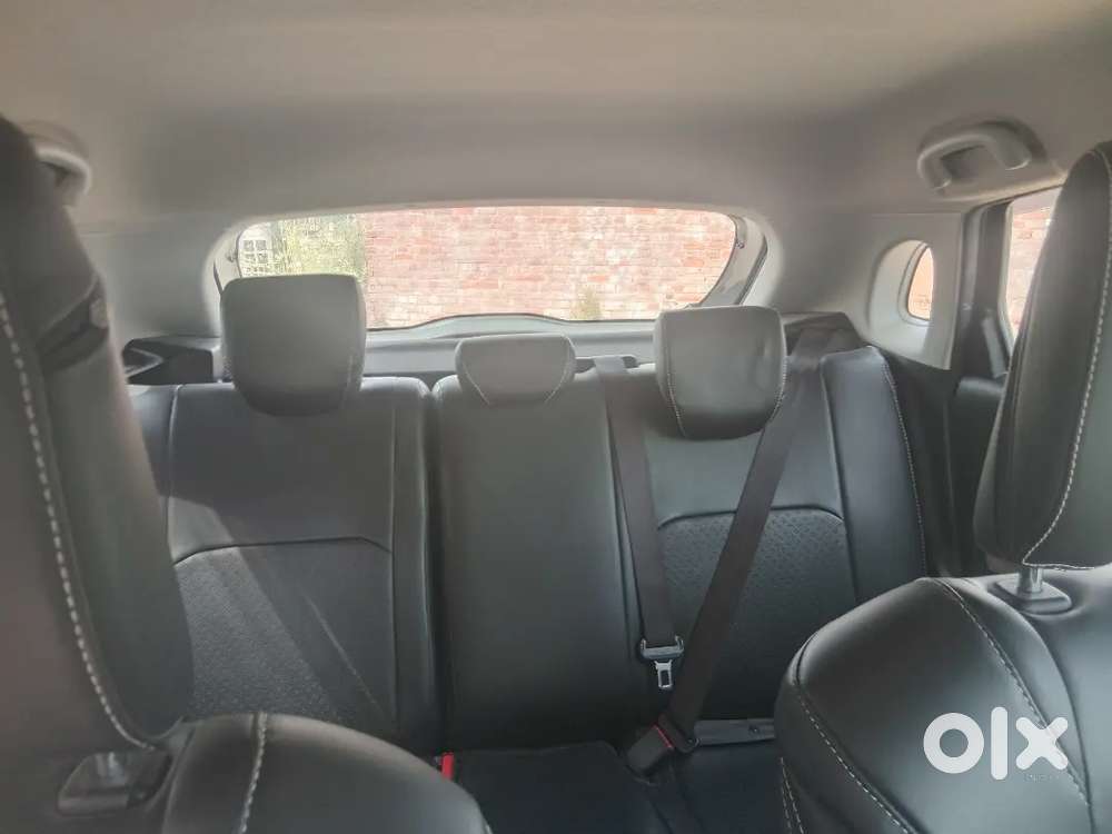 Glanza 100% Showroom Condition