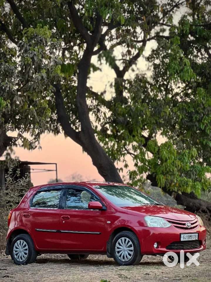 Toyota Etios Liva 1.2 G, 2012, Petrol