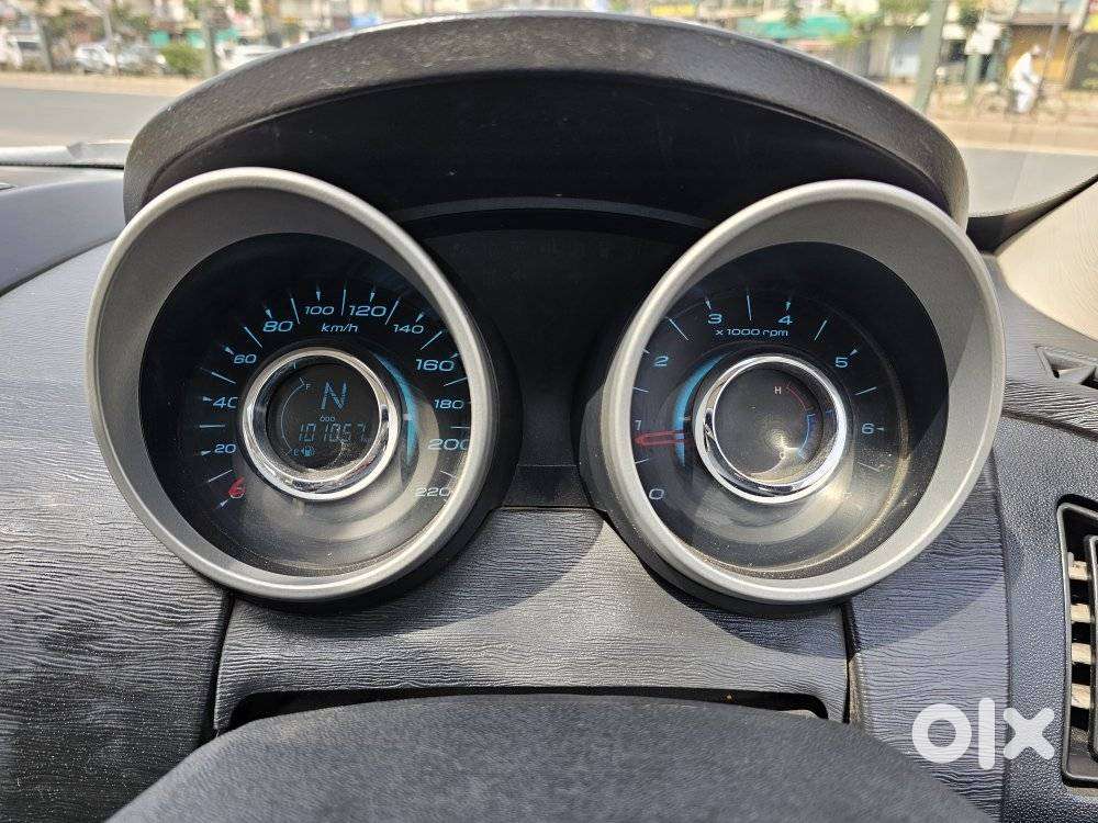 Mahindra Xuv500 At W10 Fwd, 2016, Diesel