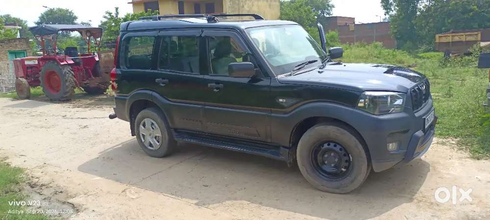 Mahindra Scorpio Classic 2.2 Diesel 2023