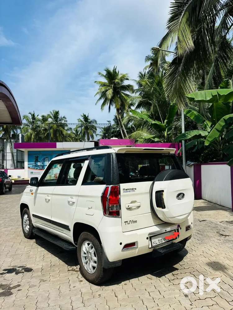 Mahindra Tuv 300 2017