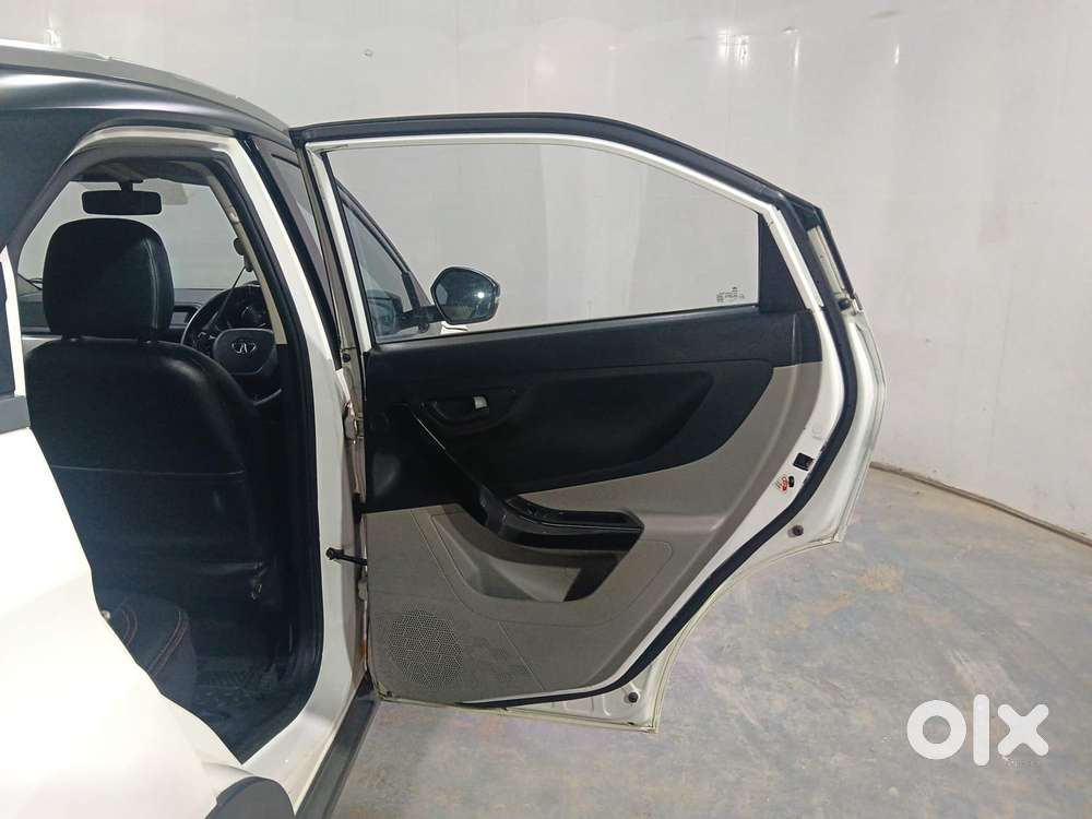 Tata Nexon 1.2 Revotron Xt Plus, 2019, Petrol