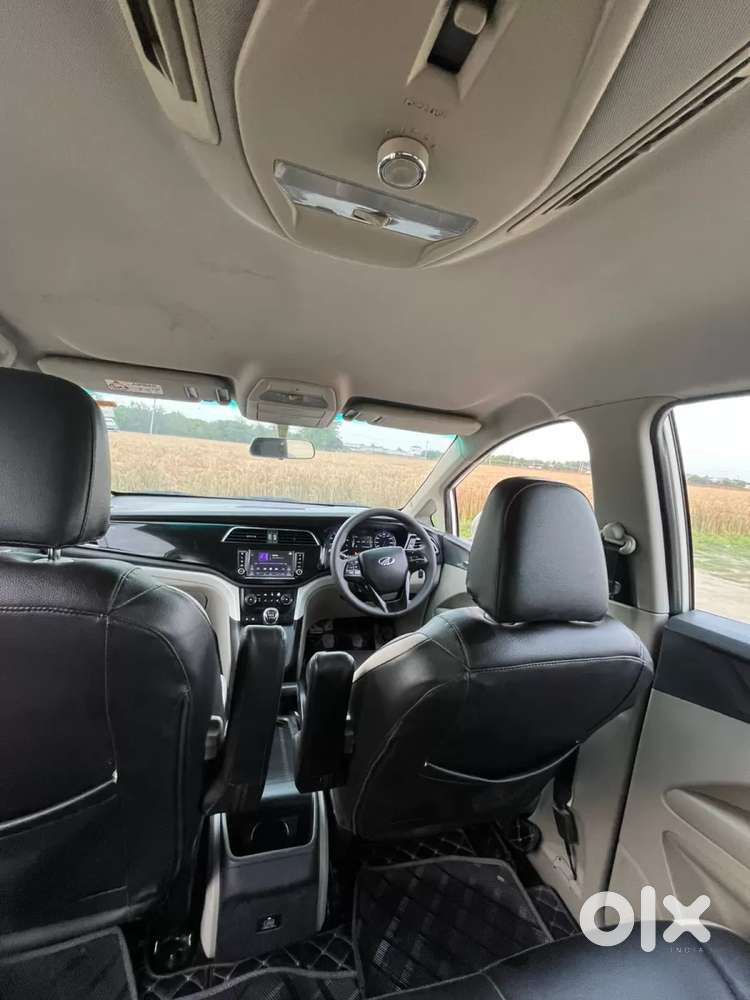 Mahindra Marazzo M6, 2019, Diesel
