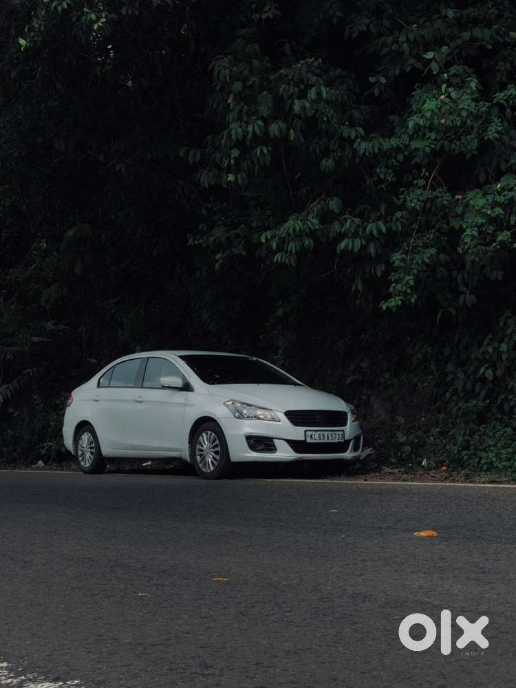 Maruti Suzuki Ciaz Diesel Well Maintained, Full Showroom Service