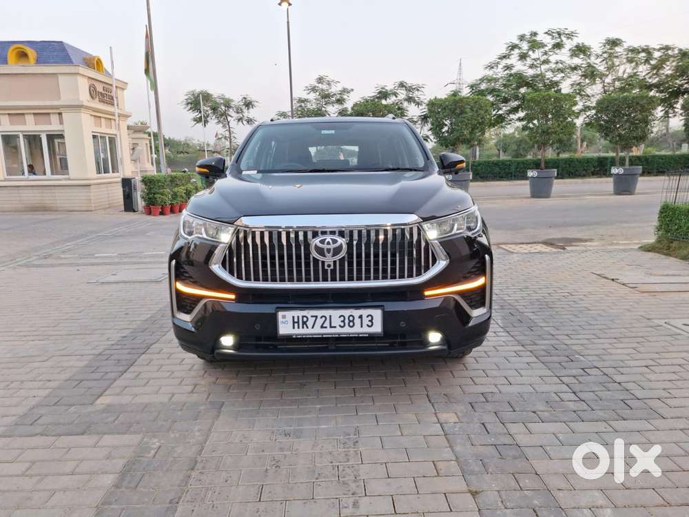 Toyota Innova Hycross 2.0 Zx Hybrid 7 Str, 2026, Petrol