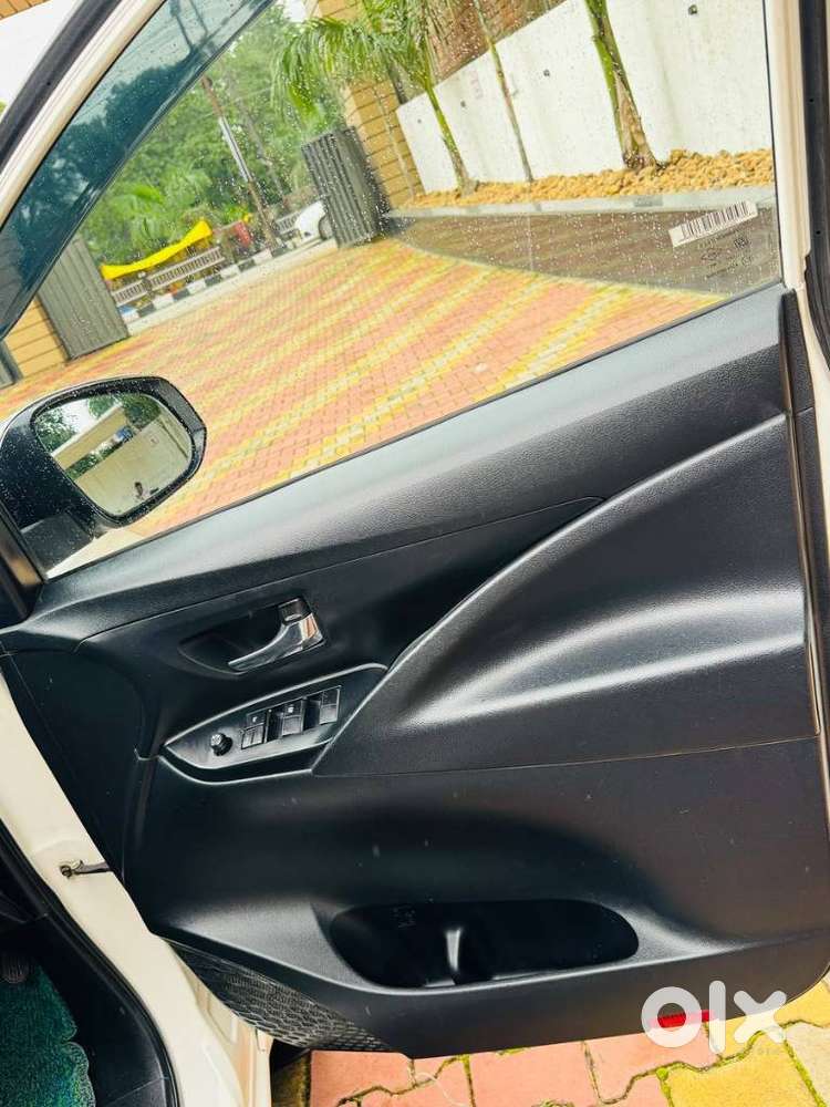Toyota Innova Crysta 2.4 Gx Mt 8s, 2018, Diesel