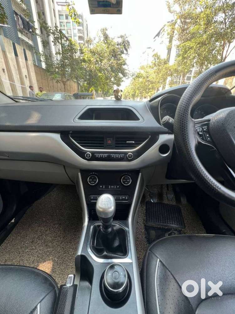 Tata Nexon 1.2 Revotron Xt, 2019, Petrol