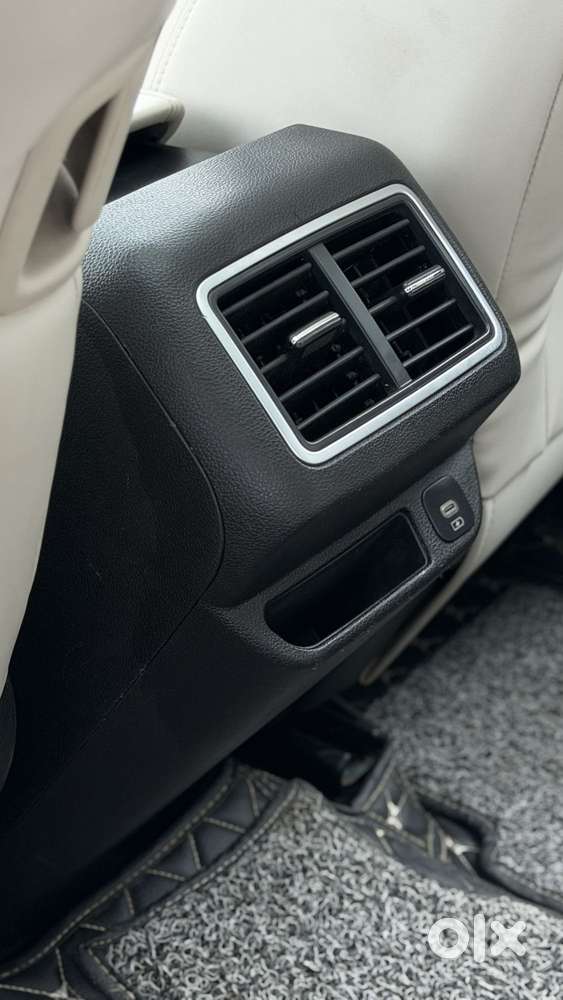 Mahindra Xuv700 2.2 Ax 7 Diesel At Luxury Pack Str, 2023, Diesel