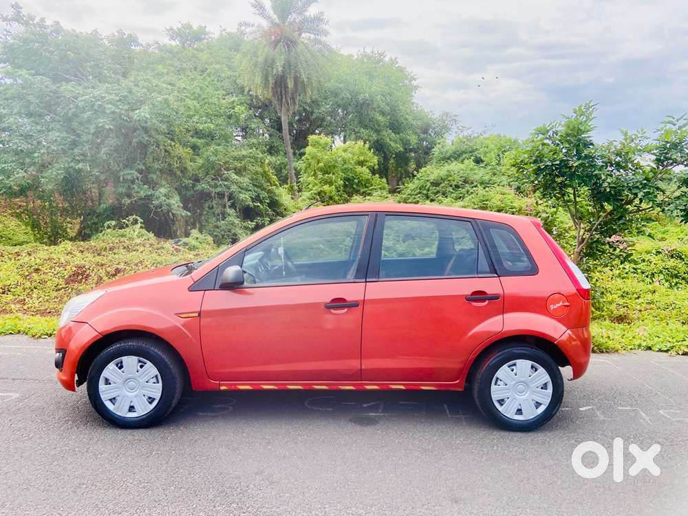 Ford Figo 2014 Petrol 1.2 Titanium Well Maintained Showroom Quality