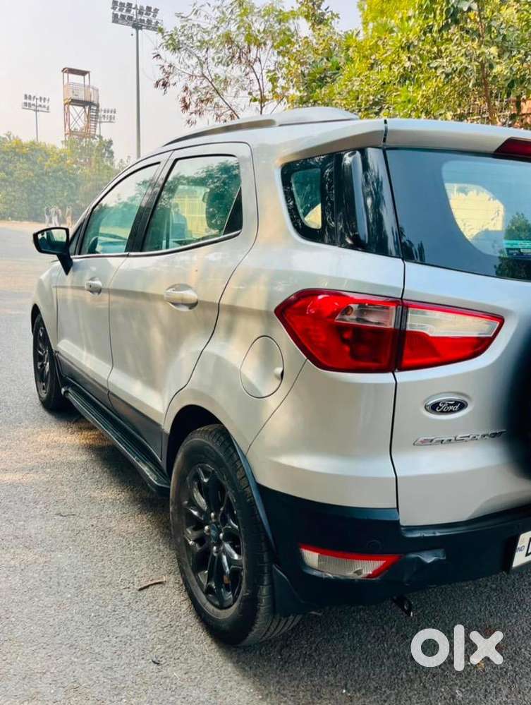 Ford Ecosport 2016 Petrol 80000 Km Driven
