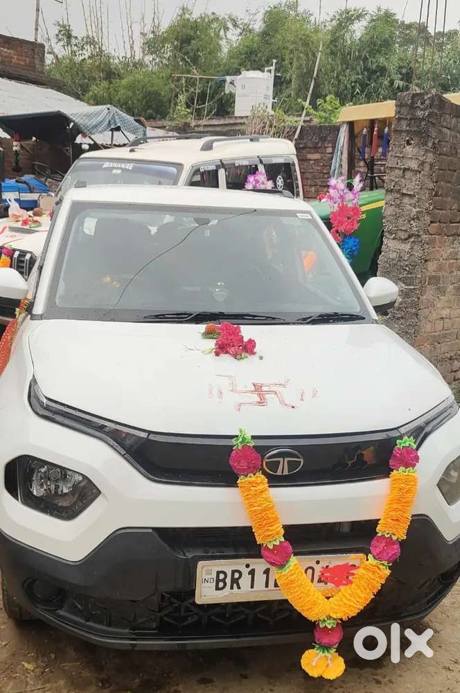 Tata Punch Rhythm 2025