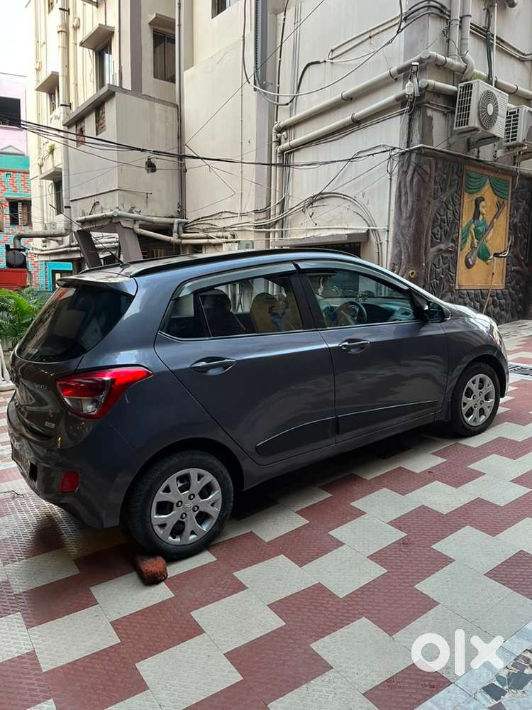 Hyundai Grand I10 Sportz 2018 Only 37000 Kms Driven