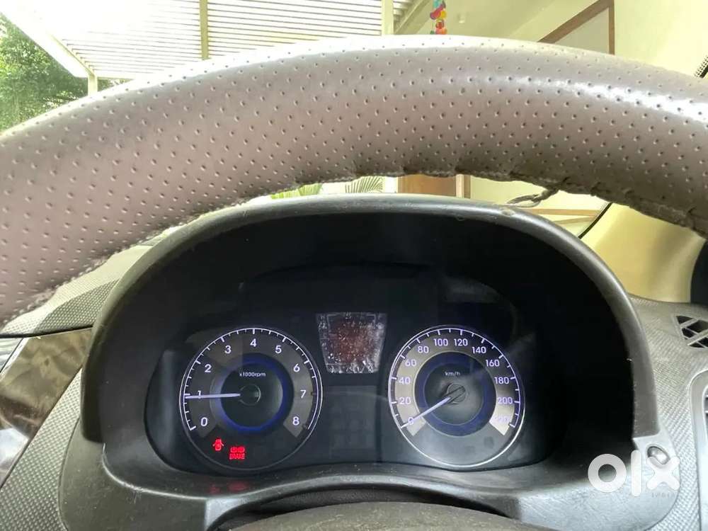 Hyundai Verna 1.6 Sx 2011