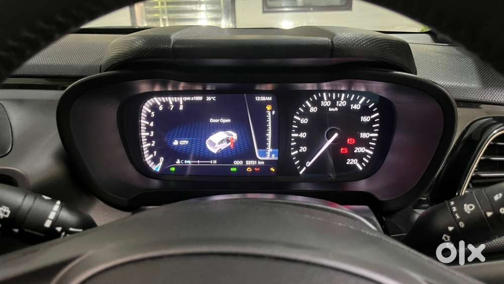 Tata Altroz 2023 Petrol Manual 1.2 Top Model Dark Edition