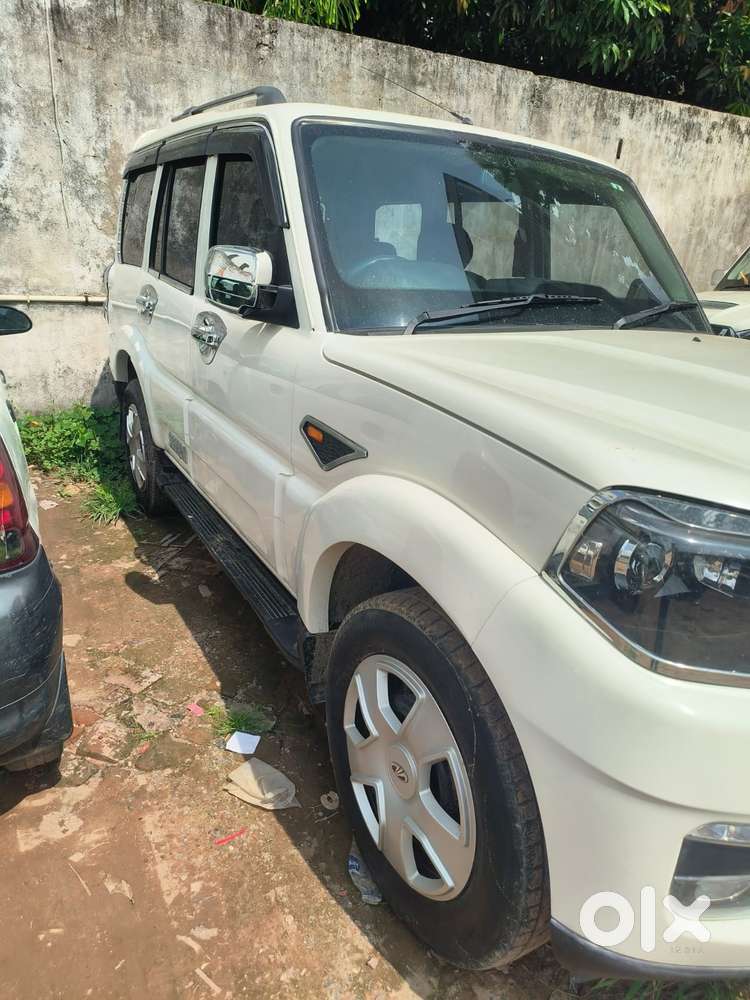 Mahindra Scorpio S6 Plus, 2016, Diesel