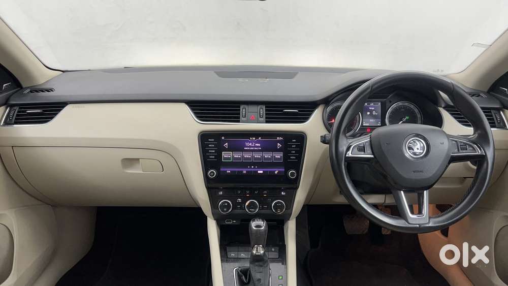 Skoda Octavia 2.0 L K Tsi At, 2018, Petrol