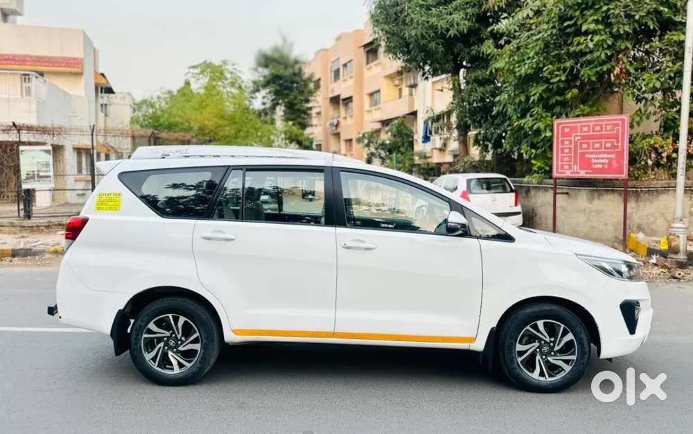 Toyota Innova Crysta [ ] 2.4 Gx At 7 Str, 2021, Diesel