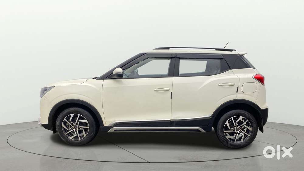 Mahindra Xuv300 W8 Option, 2023, Petrol