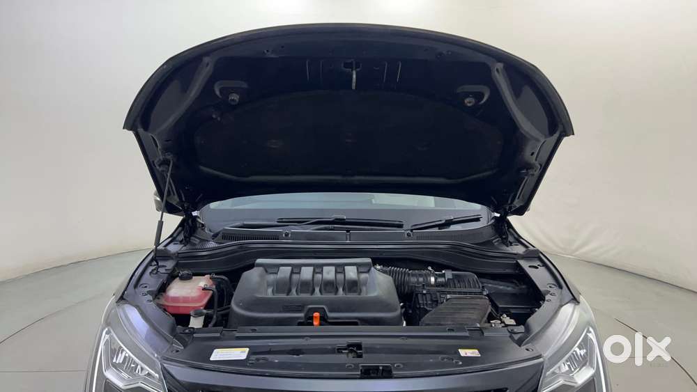 Mahindra Xuv700 2.0 Ax 7 Petrol At Luxury Pack Str, 2024, Petrol