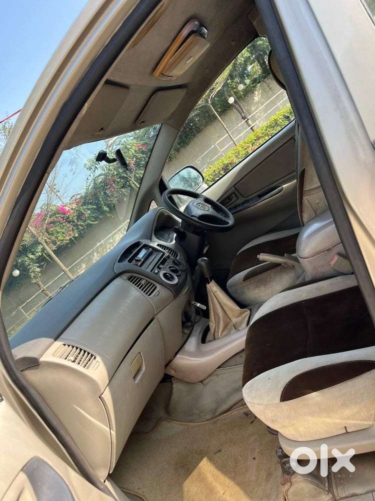 Toyota Innova 2.5 G (diesel) 8 Seater, 2009, Diesel