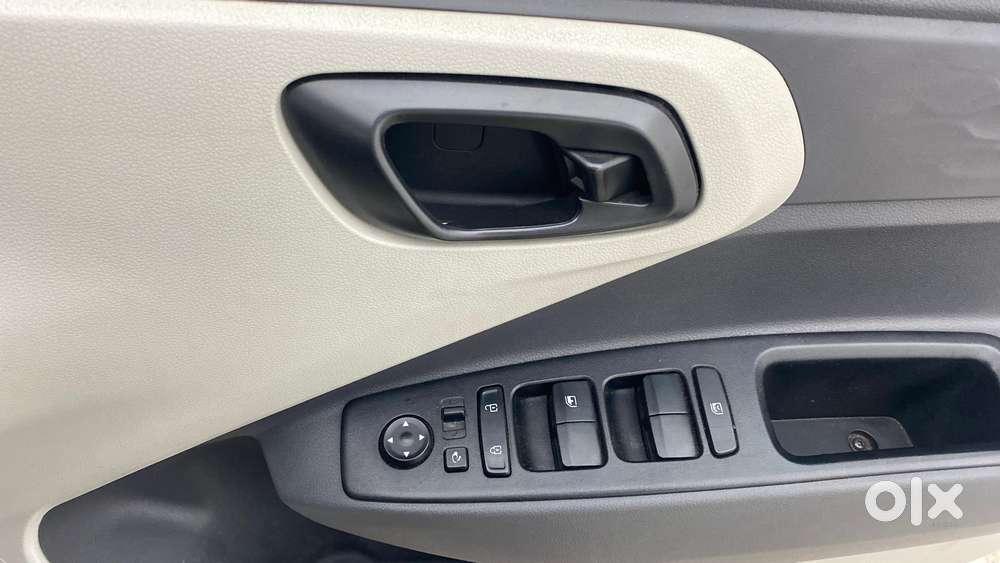 Hyundai Aura 1.0 Sx Plus Petrol, 2020, Petrol