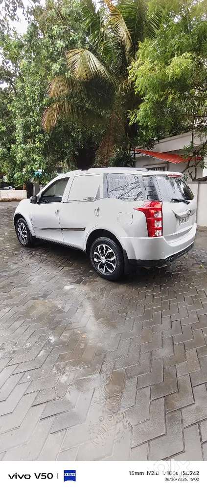Mahindra Xuv500 W6 Diesel Year 2015 Sept.type 2