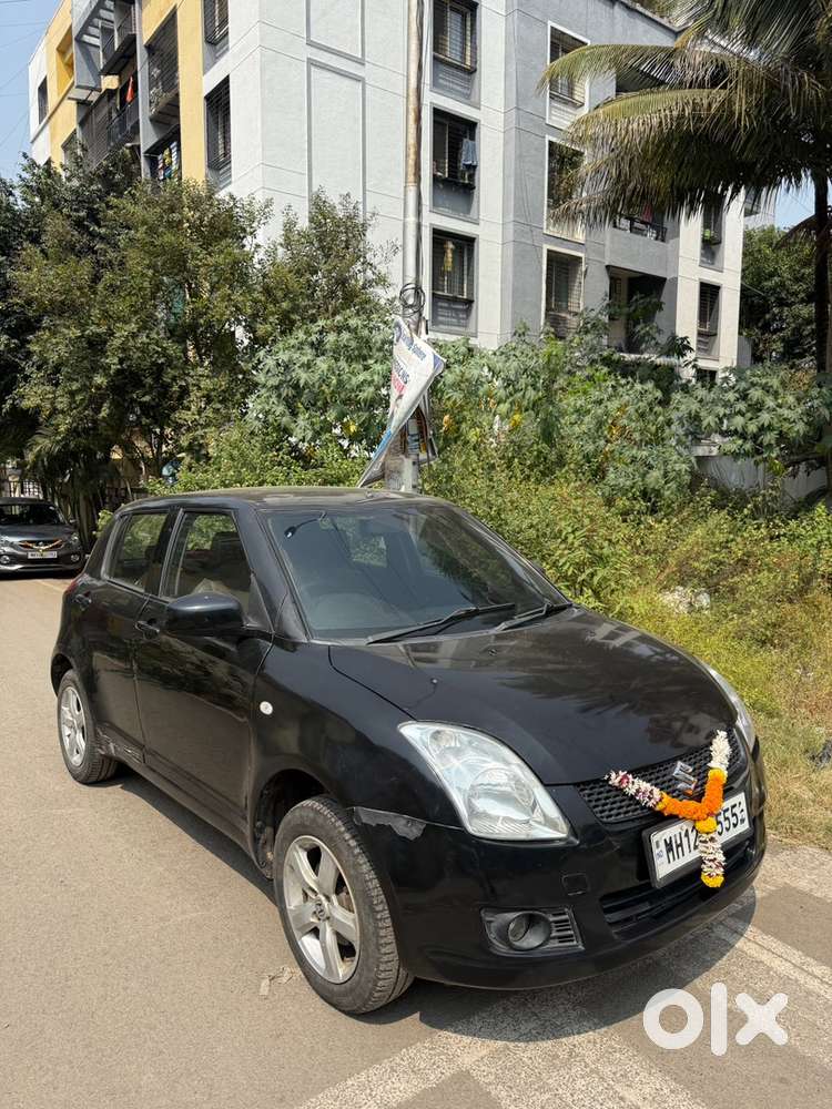 Maruti Suzuki Swift Black