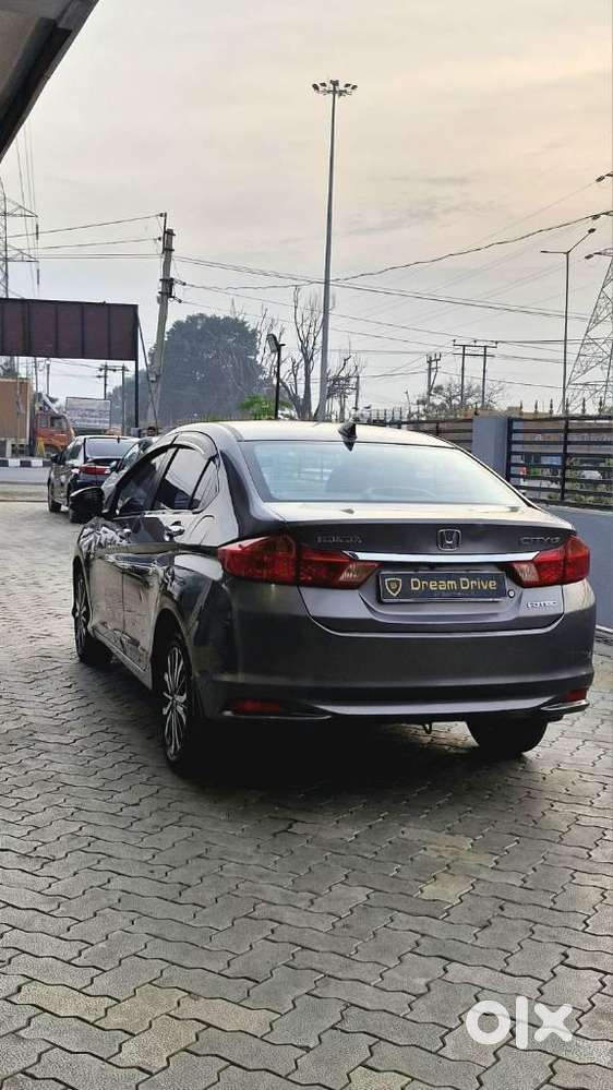 Honda City I-dtec V, 2016, Diesel