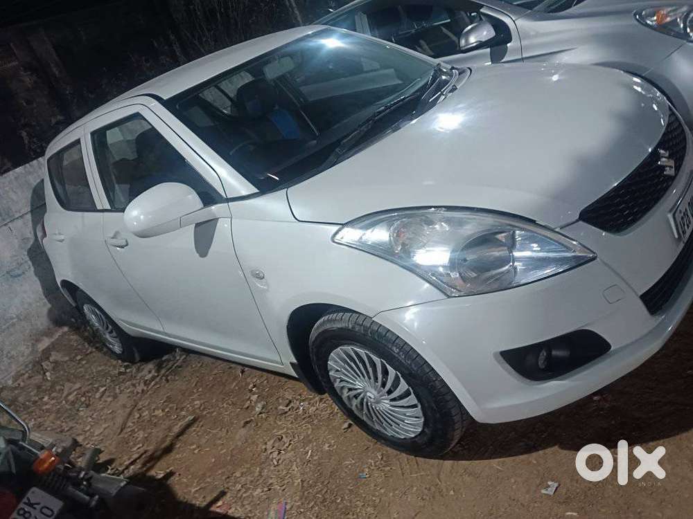 Maruti Suzuki Swift 1.2 Lxi (o), 2011, Petrol