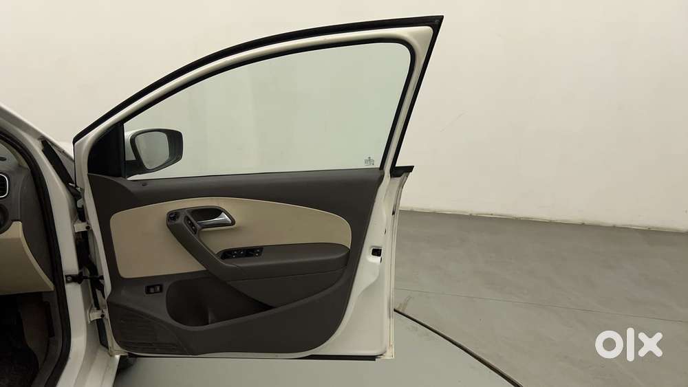 Volkswagen Vento 2010-2013 Petrol Highline, 2013, Petrol