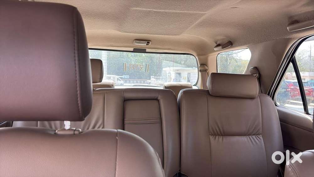 Toyota Fortuner 2011 3.0 4*4 Manual