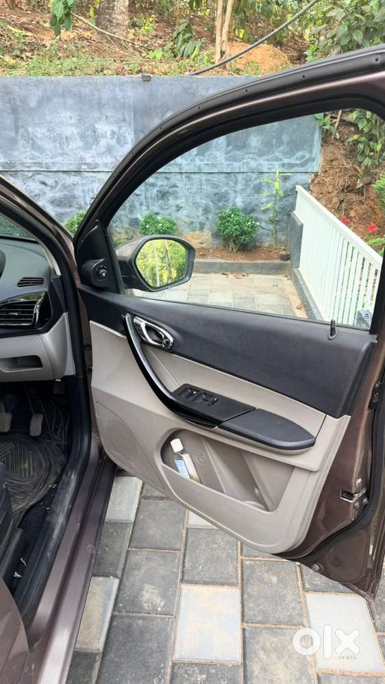 Tata Tiago Xz Petrol  2018