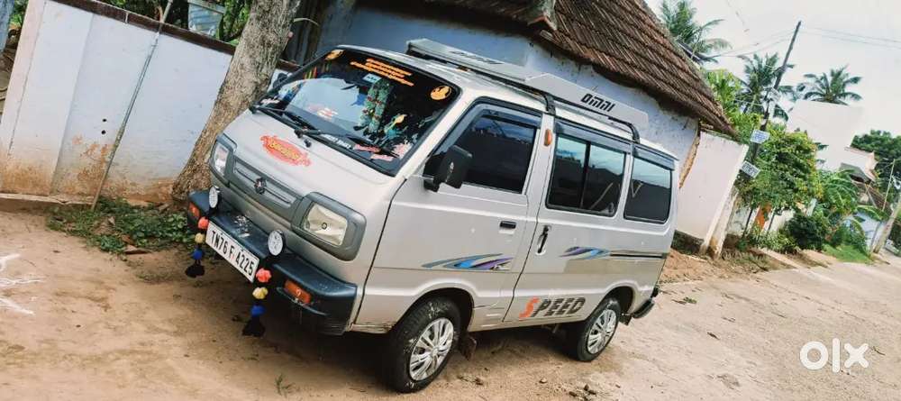 Maruti Suzuki Omni 2010