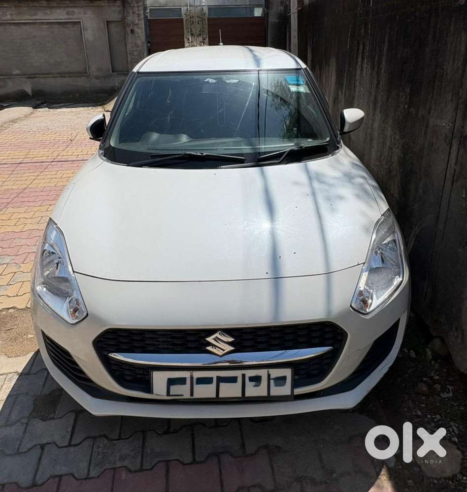 Maruti Suzuki Swift 2023 Petrol Automatic 50000 Km Driven
