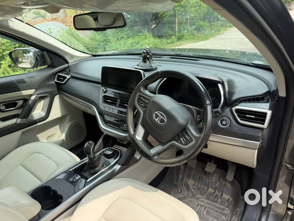2021 Tata Safari Diesel Manual