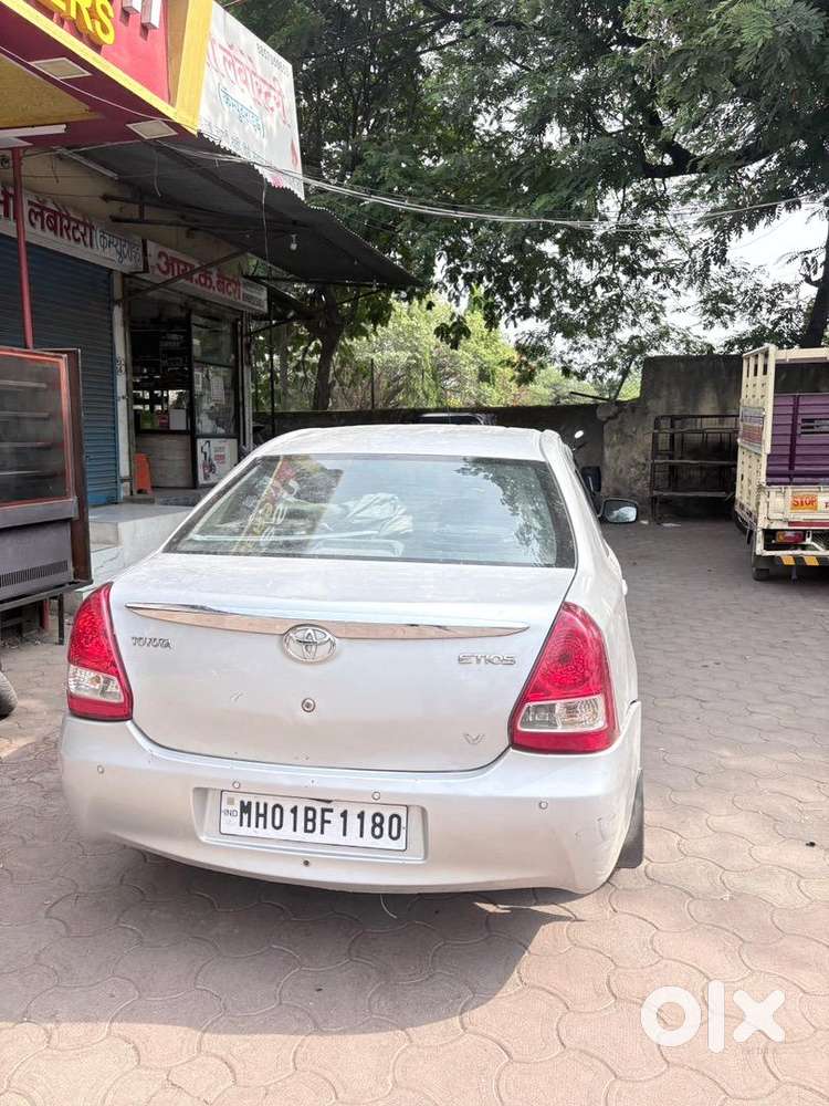 Toyota Etios 2012 Cng & Hybrids Well Maintained