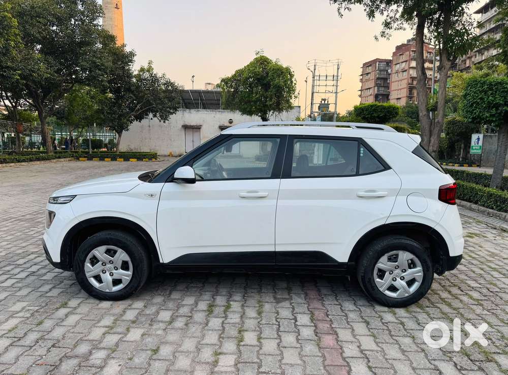 Hyundai Venue S 1.2 Petrol, 2021, Petrol