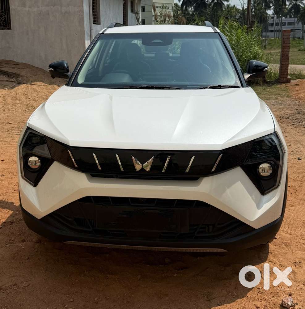 Mahindra Xuv 3xo Ax5l At Petrol